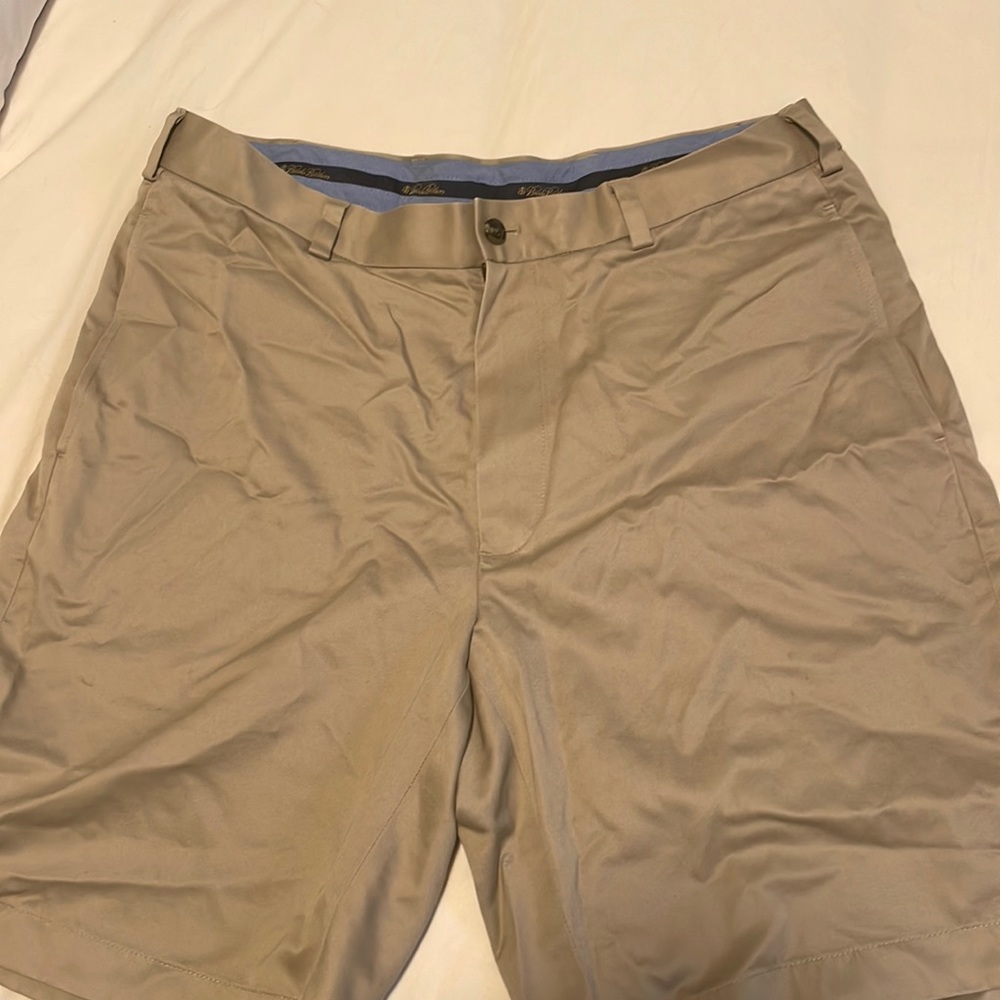 Brooks Brothers Lightweight Advantage 9” inseam chinos Khaki